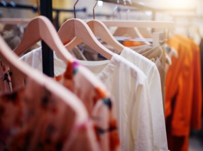 What are some of the advantages of dry cleaning?