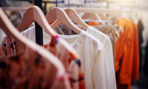 What are some of the advantages of dry cleaning?